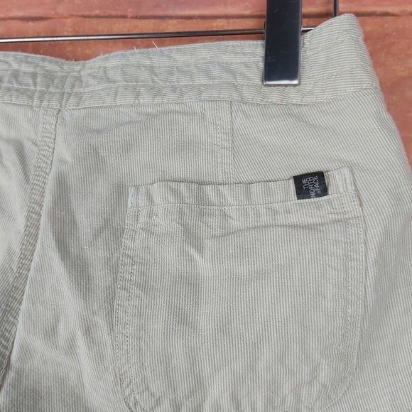 🍄3/50$🍄 NORTH FACE shorts size 4 - Picture 4 of 9